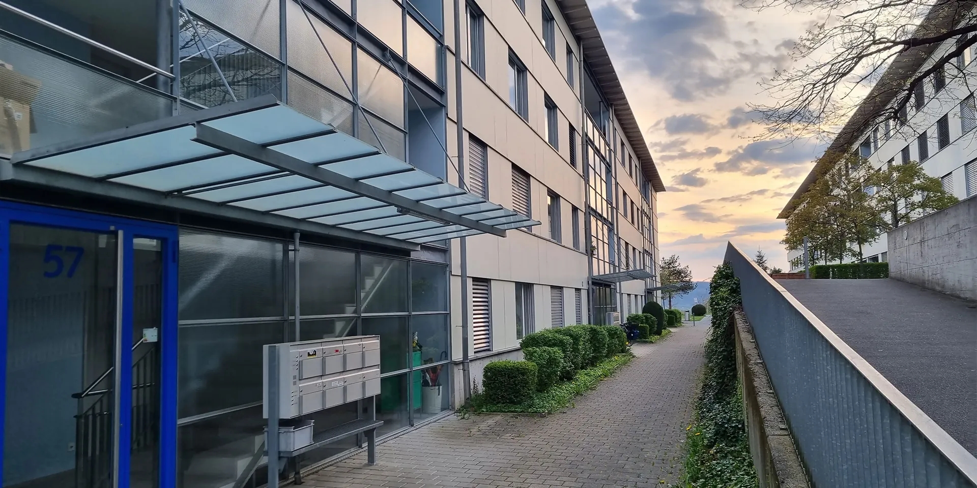 A Rütihof apartmankomplexum Zürich-Hönggben